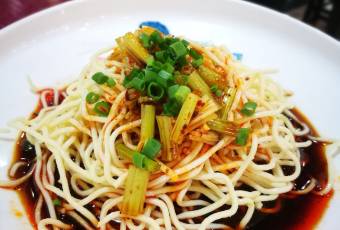 YILAOMATIHUA user photo