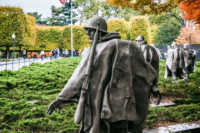 A Walking Guide to Memorials in Washington D.C.