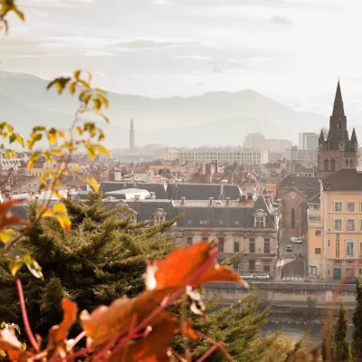 Le Puy to Edinburgh Flights