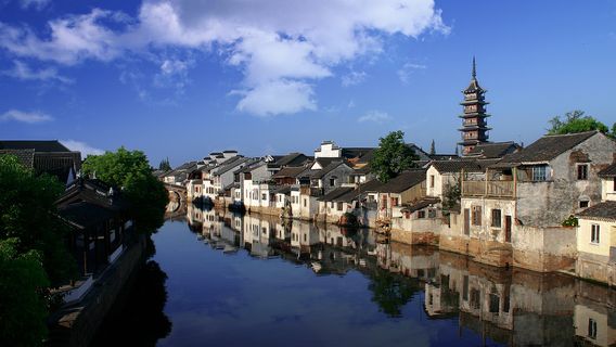 Qiandeng Ancient Town