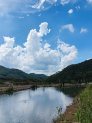 Huanglong Gorge Ecological Scenic Area