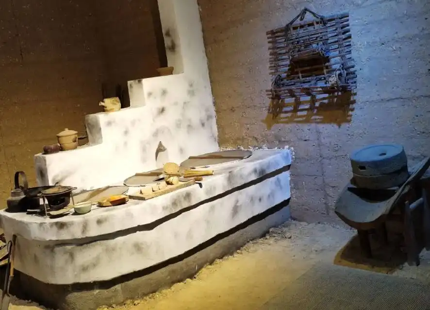 Hotels near Shexiang Folk Museum