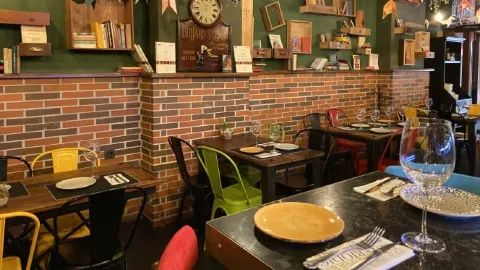 La Biblioteca in エルチェ