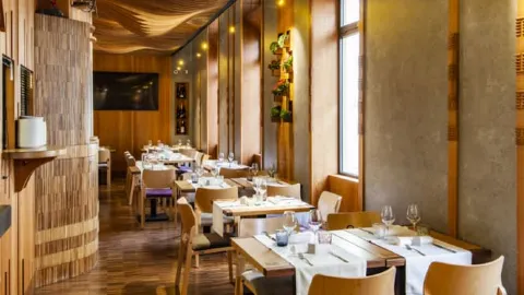 Wapo Natural Food in Naples