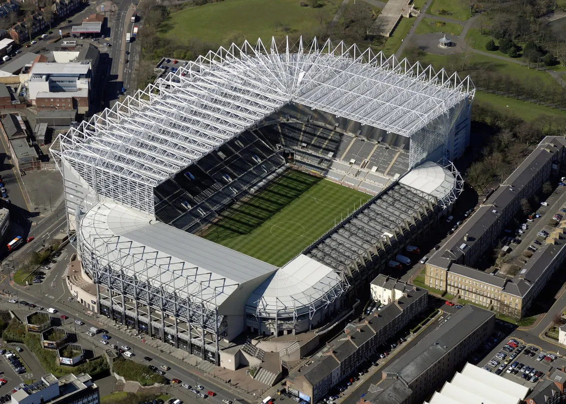 4_St James' Park