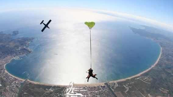 Skydive Empuriabrava - The Land of The Sky
