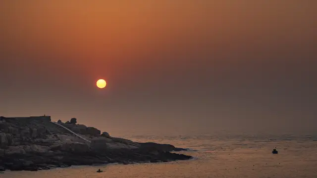 Sunrise Sightseeing in Pingtan