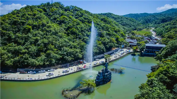닝창 호텔