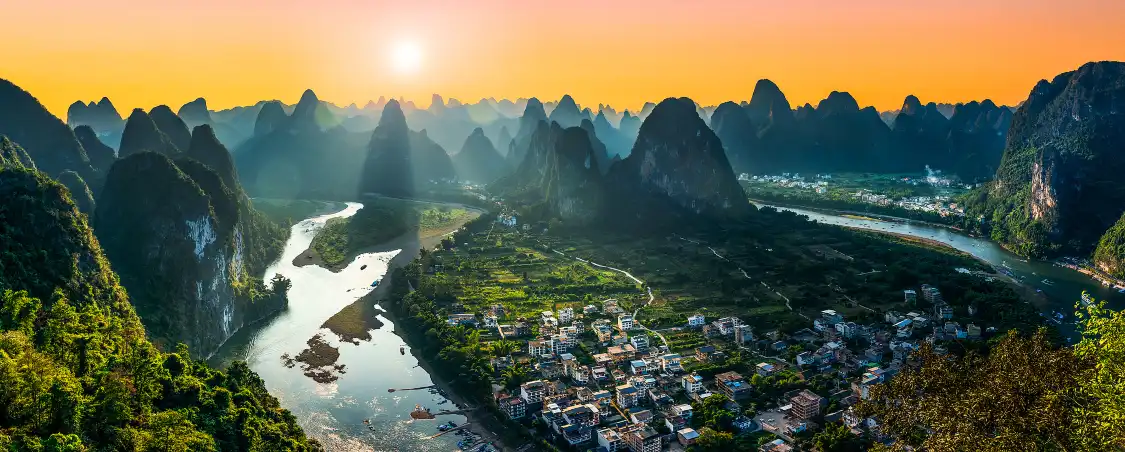 Hotels near Xingping Ancient Town