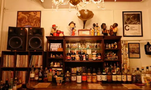 Groovy Music Bar
