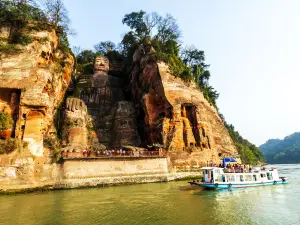 Popular Family-Friendly Attractions in Leshan