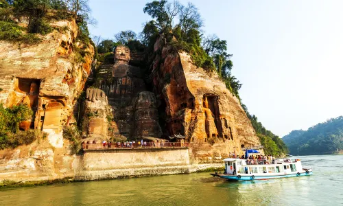 Leshan Day Cruise