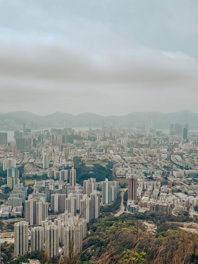 ［香港人必行獅子山