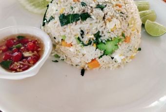 MeeTonPoe Phuket Town User Photo