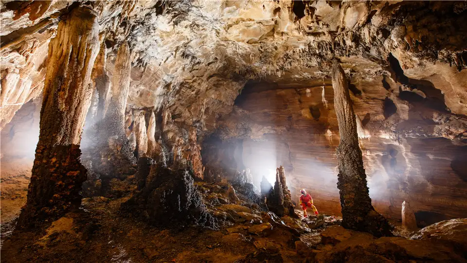 5_Tenglong Cave Scenic Area