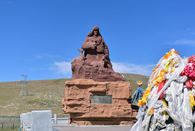 Jiesang Suonandajie Martyr's Monument