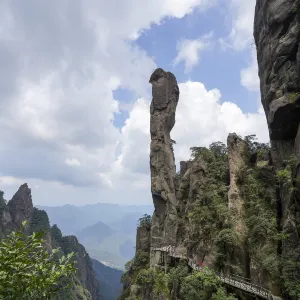三清山-巨蟒出山