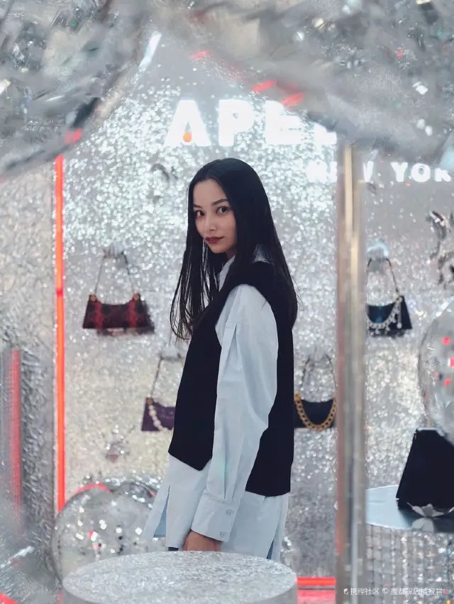 LOOKNOW Brings Fashion to Life