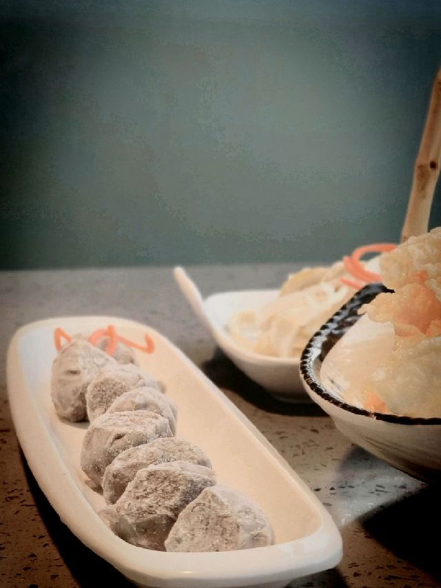 Hao Gu Qi HotPot, Lianhua Road Authentic