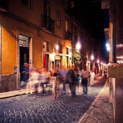 Vé máy bay Huế Lisbon