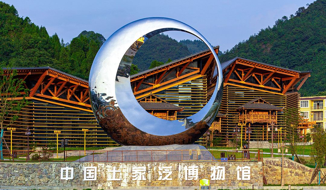Compare 5 airports near Xuan'en