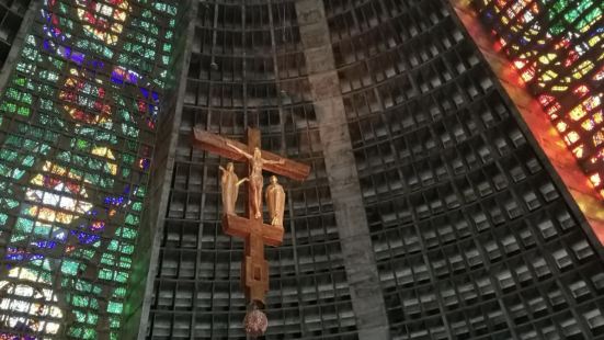 坐落峪提比達波 (Tibidabo） 山頂參 巴塞羅那最高處