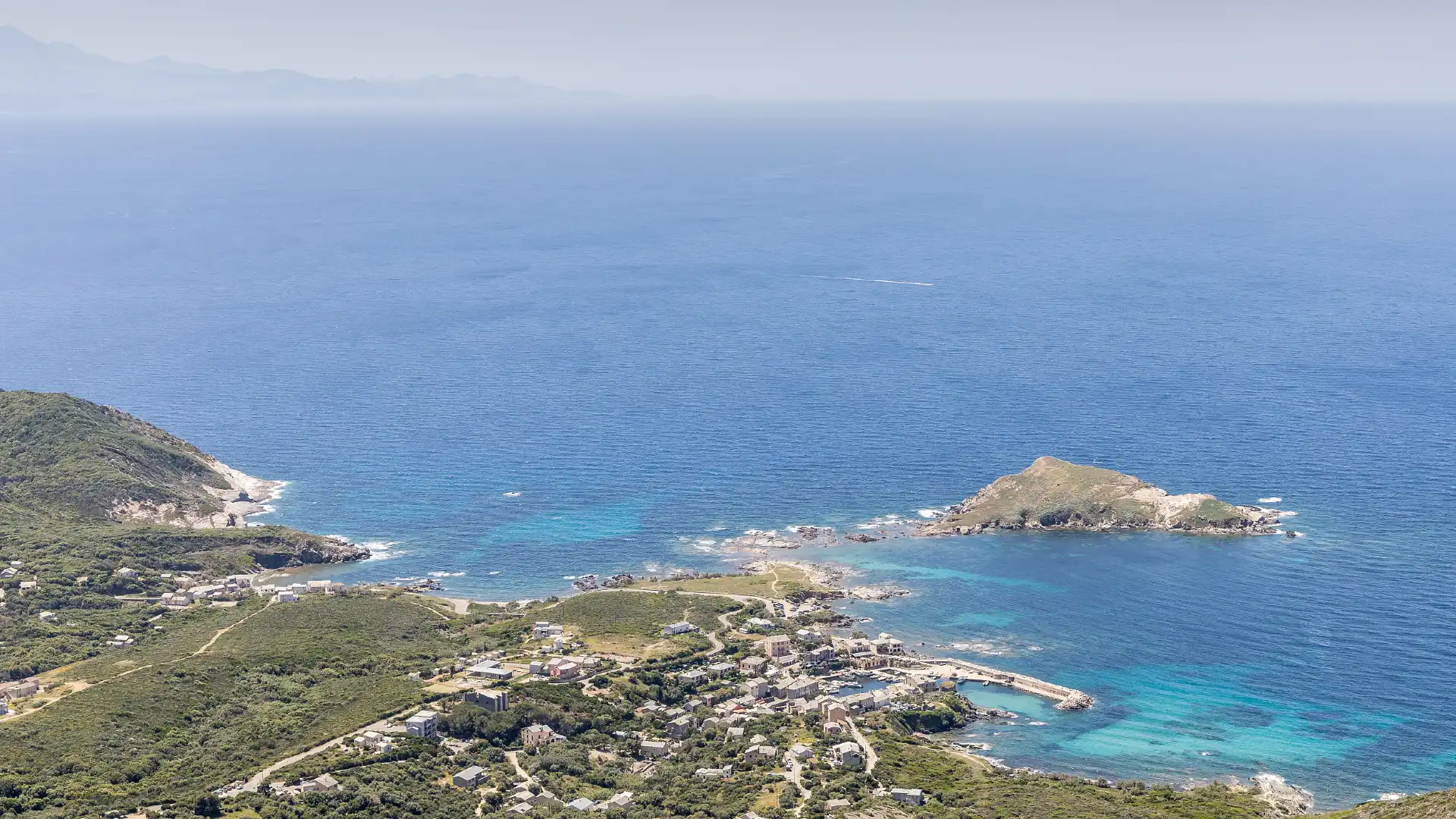 Hotels near Centuri