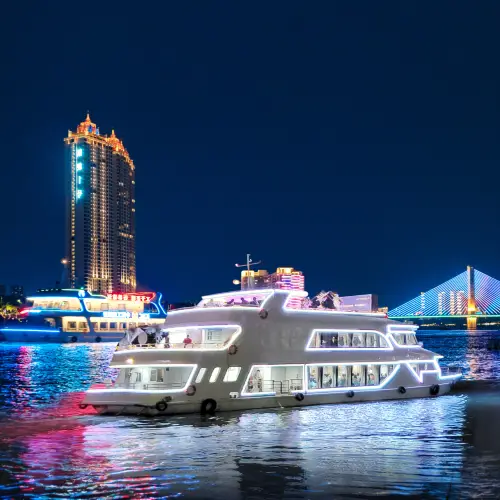 Yongjiang Night Tour