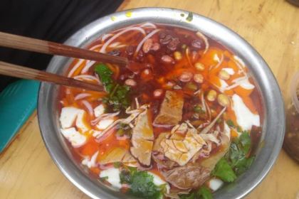 老五鸡丝豆花面粉