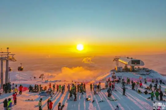 新疆阿勒泰将軍山滑雪場