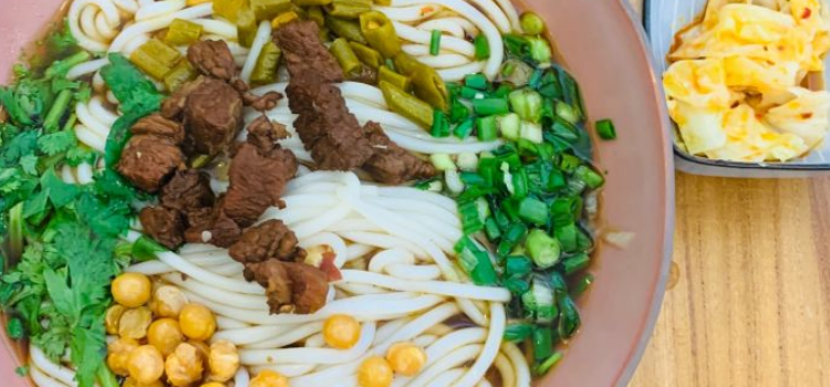 小熹客湘味牛肉米粉