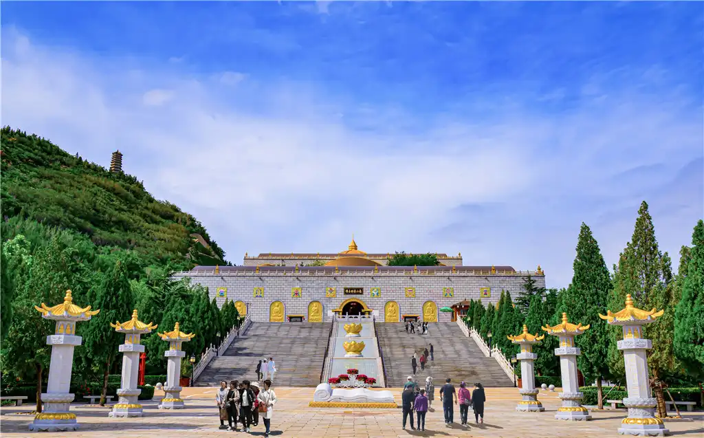 Hotels near Nanshan Tourist Area