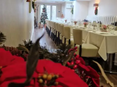 Savoro + Nap Inn Rooms