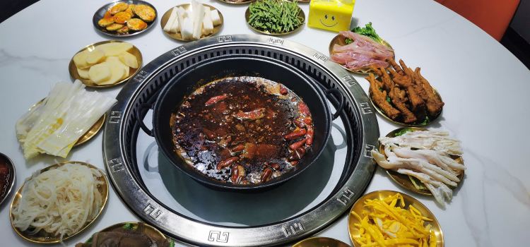 聚炉火锅烤肉小龙虾