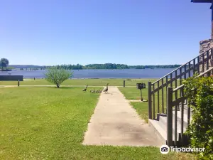Lakepoint State Park