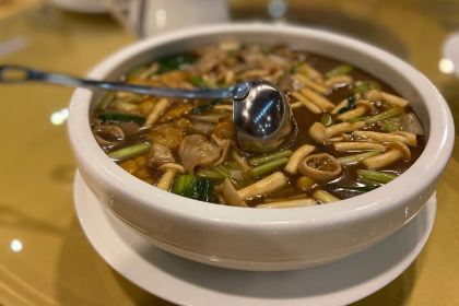 经律论国际酒店梵华阁餐厅