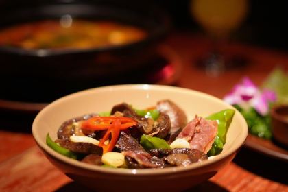 Lost Heaven on the Bund