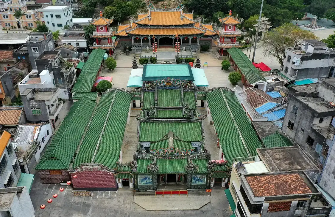 Hotels near Mt. Fengshan Temple Tourist Area