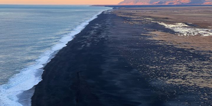 Kirkjufjara Beach