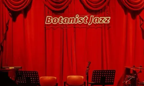 Botanist Whisky Jazz Bar