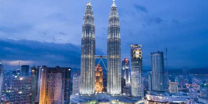 Petronas Twin Towers image 2