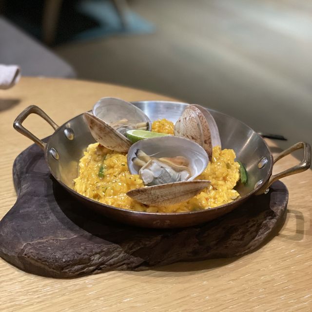 康得思酒店內的酒吧餐廳