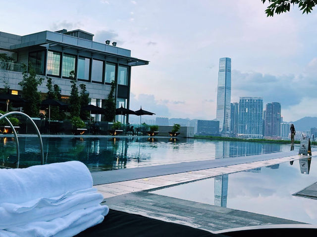 Spectacular four seasons in Hong kong 