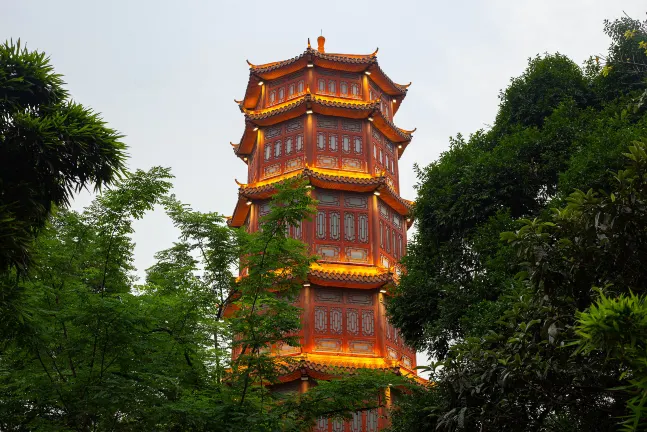 Hotel Bintang 2 di Guanghan