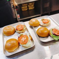 Burgermeister(SCHLESISCHES TOR) User Photo