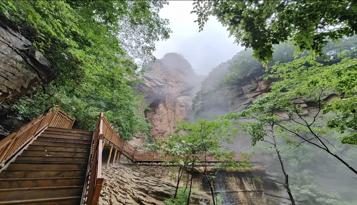 2_Pearl Waterfall of Qingliang Valley