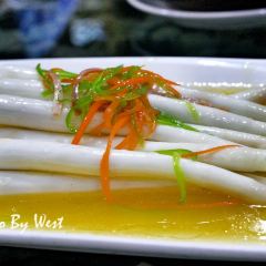 BAO XING LOU User Photo