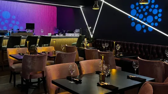 Baku Asian Fusion Bar By Shois