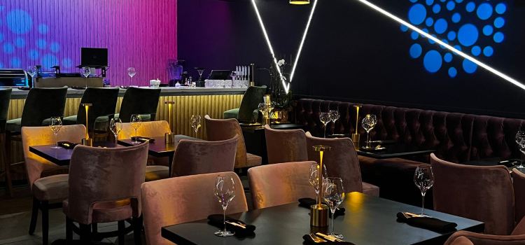 Baku Asian Fusion Bar By Shois
