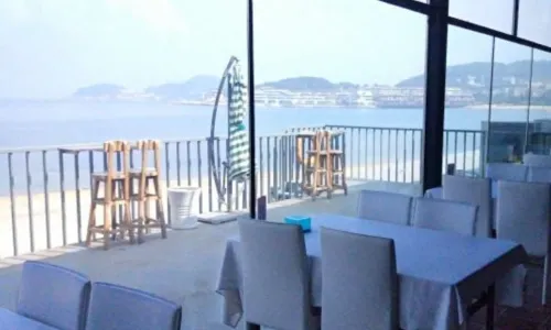 MARINE THE GREAT WALL RESTAURANT